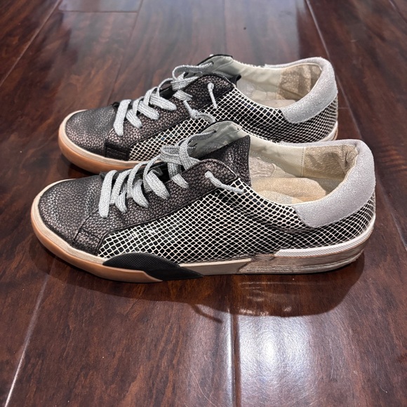 Dolce Vita Zina Sneaker - Picture 11 of 16